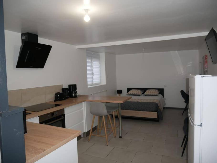 Studio Independant, Au Calme. La Roche-sur-Yon Dış mekan fotoğraf